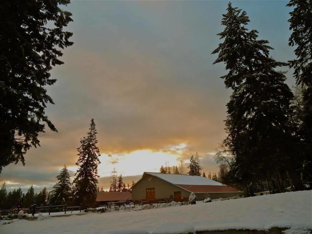 Western Pleasure Guest Ranch Sandpoint Zewnętrze zdjęcie
